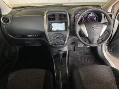 Nissan TIIDA LATIO