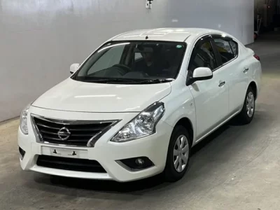 Nissan TIIDA LATIO