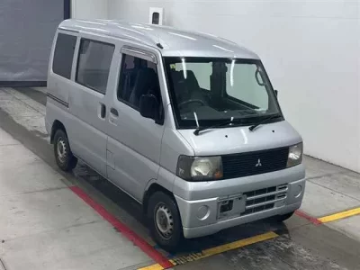 Mitsubishi MINICAB VAN