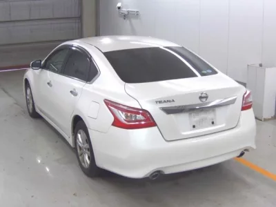Nissan TEANA