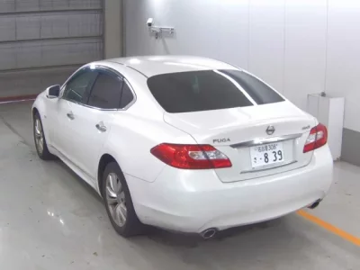 Nissan FUGA