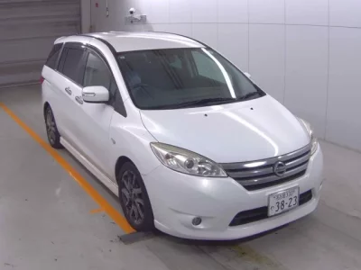 Nissan LAFESTA