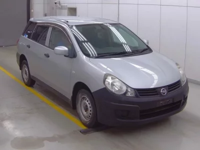 Nissan AD