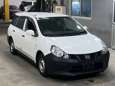 Nissan AD