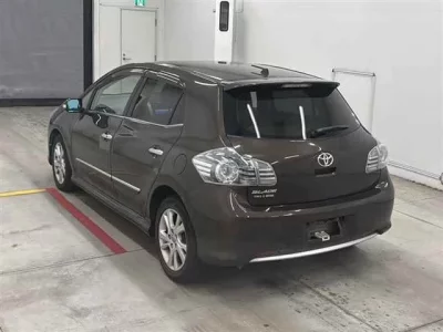 Toyota BLADE
