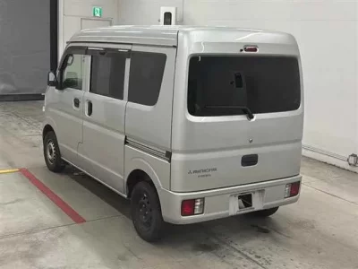 Mitsubishi MINICAB VAN