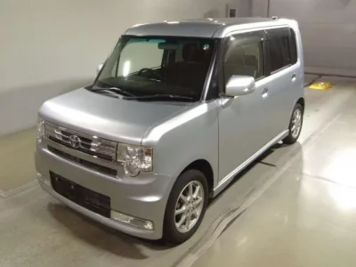 Toyota PIXIS SPACE