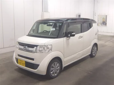 Honda N BOX SLASH