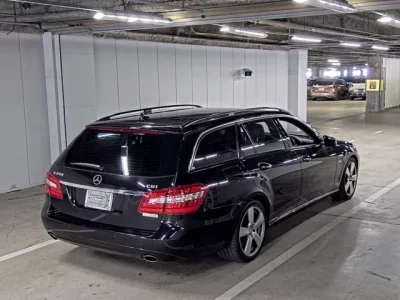 Mercedes-Benz E CLASS WAGON