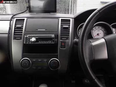 Nissan TIIDA LATIO