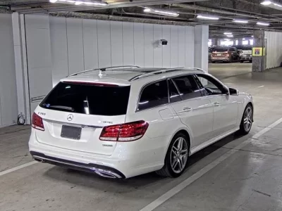 Mercedes-Benz E CLASS WAGON