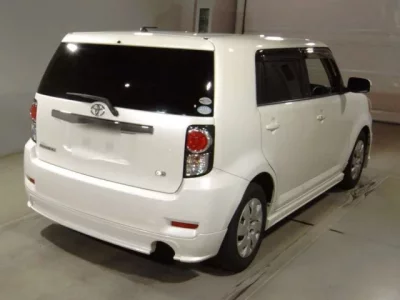 Toyota COROLLA RUMION