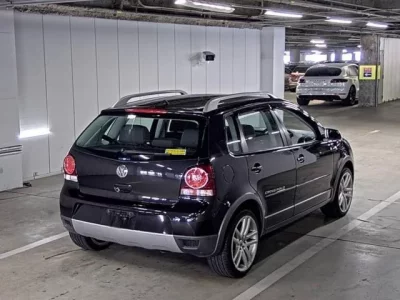 Volkswagen CROSS POLO