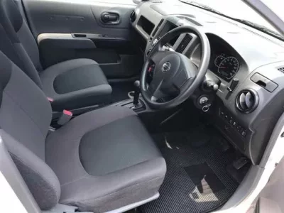 Nissan AD
