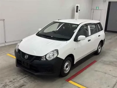 Nissan AD