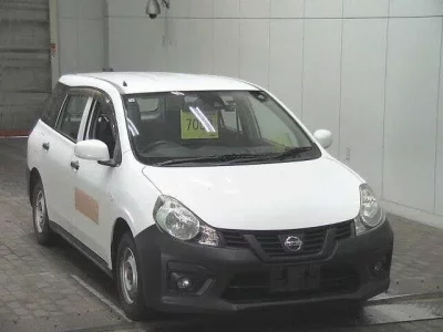 Nissan AD