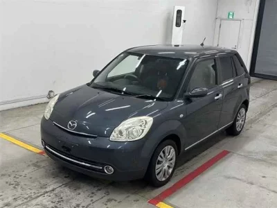 Mazda VERISA
