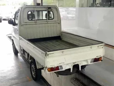 Nissan CLIPPER TRUCK