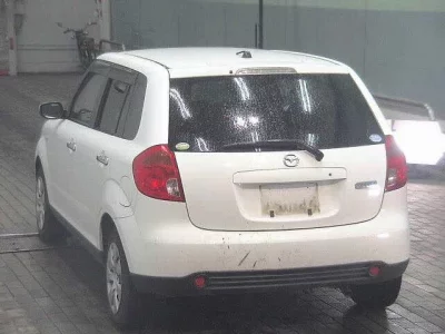 Mazda VERISA