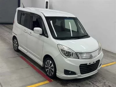 Mitsubishi DELICA D2