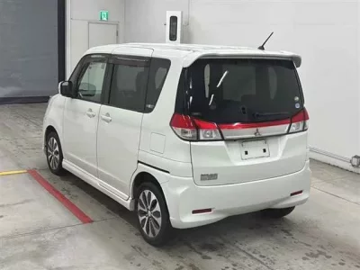 Mitsubishi DELICA D2