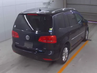 Volkswagen GOLF TOURAN
