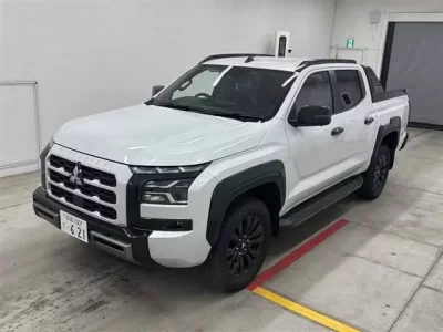 Mitsubishi TRITON