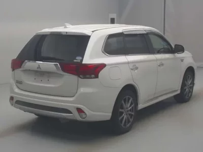 Mitsubishi OUTLANDER PHEV