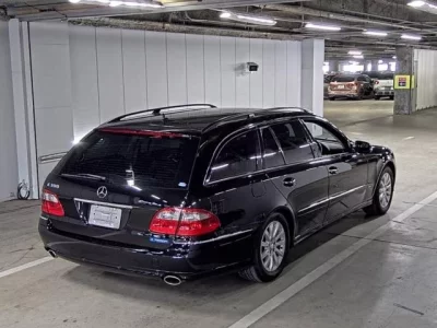 Mercedes-Benz E CLASS WAGON