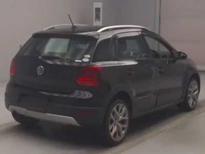 Volkswagen CROSS POLO