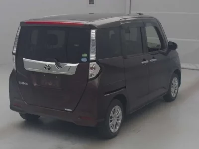 Toyota TANK