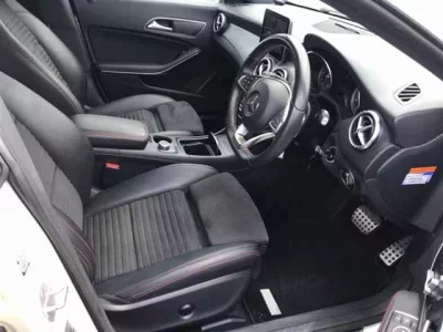 Mercedes-Benz CLA CLASS