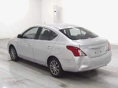 Nissan TIIDA LATIO