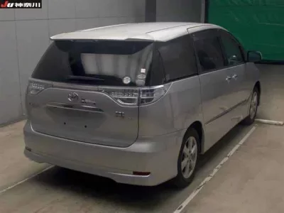 Toyota ESTIMA HYBRID