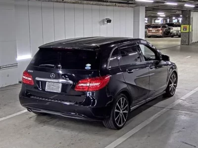 Mercedes-Benz B CLASS