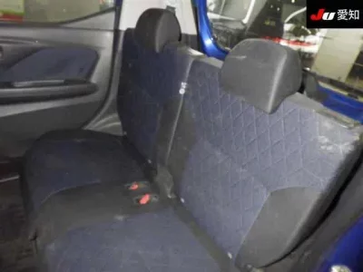 Mitsubishi EK X
