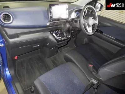 Mitsubishi EK X