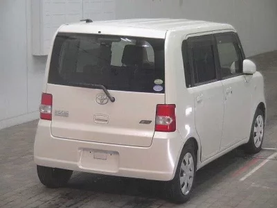 Toyota PIXIS SPACE