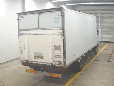 Mitsubishi FUSO FIGHTER