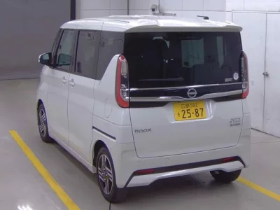 Nissan ROOX