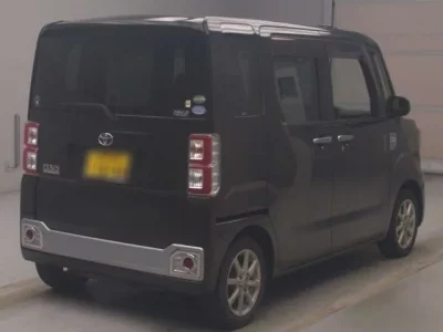 Toyota PIXIS MEGA