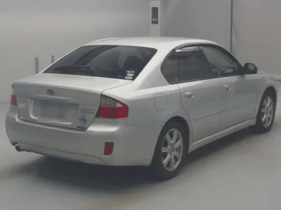 Subaru LEGACY B4