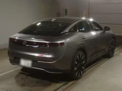 Toyota CROWN CROSSOVER