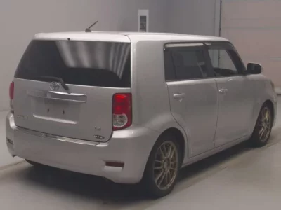 Toyota COROLLA RUMION