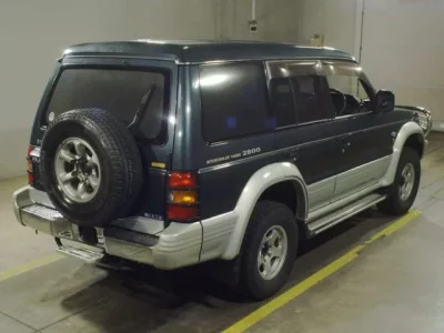 Mitsubishi PAJERO