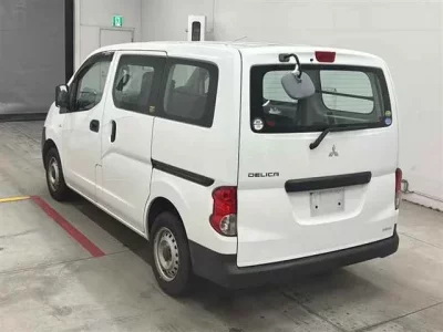 Mitsubishi DELICA