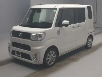 Toyota PIXIS MEGA