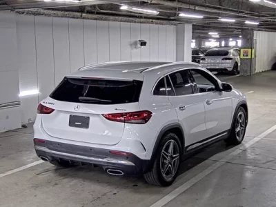 Mercedes-Benz GLA CLASS