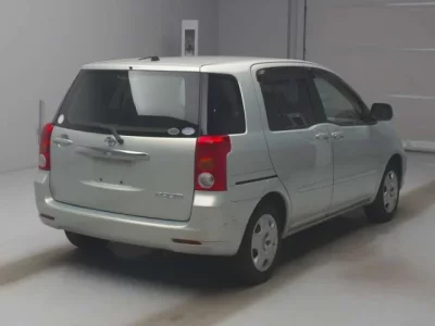 Toyota RAUM