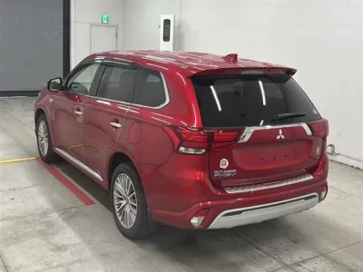 Mitsubishi OUTLANDER PHEV